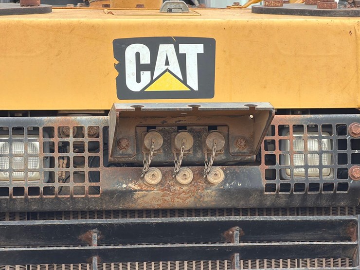 2016-caterpillar-d6n-lgp-image-12
