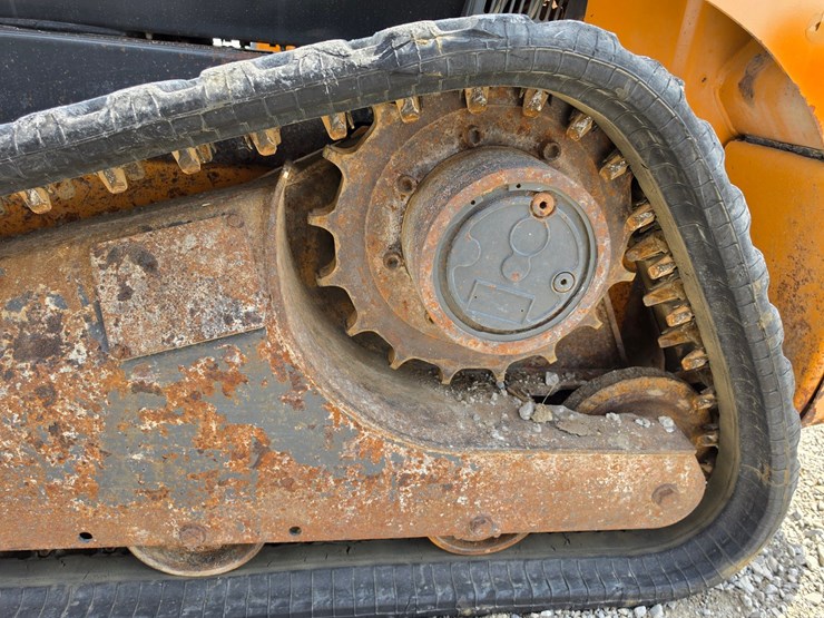 2012-case-tr270-image-19
