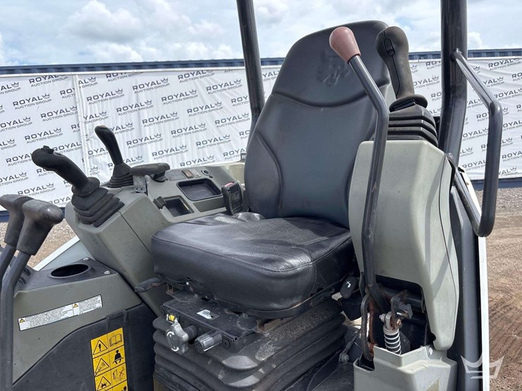 2020-bobcat-e26-image-11