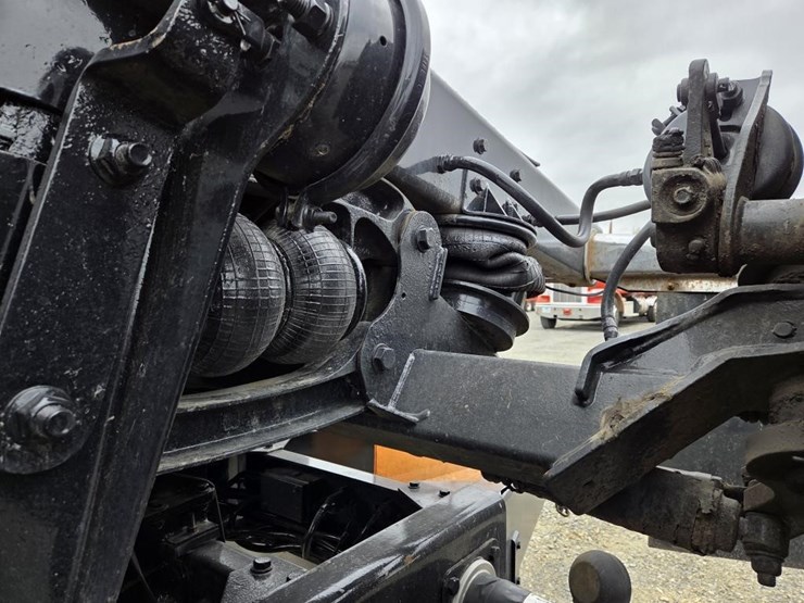 2015-kenworth-t800-image-48