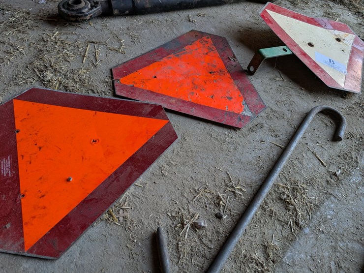 #5537-•-safety-slow-moving-vehicle-triangles-image-2