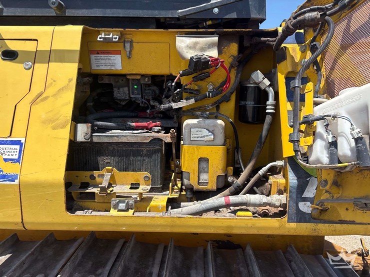 2018-komatsu-d51pxi-24-image-7