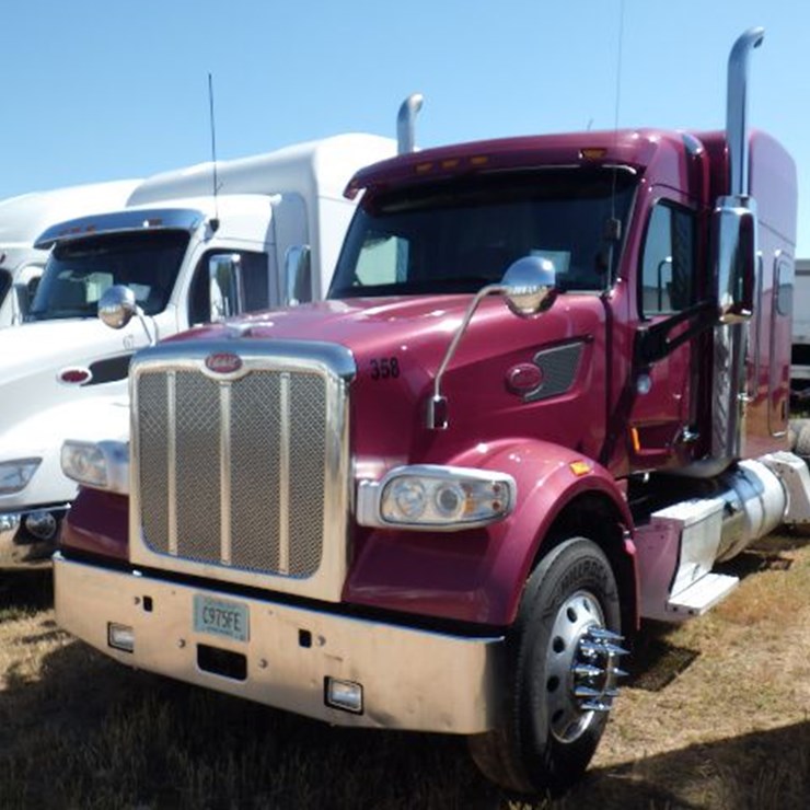 2018 PETERBILT 567
