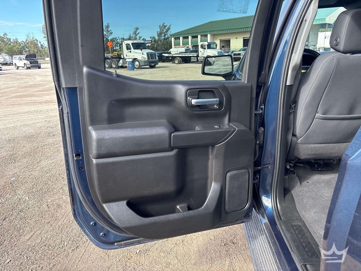 2020-chevrolet-silverado-1500-image-18
