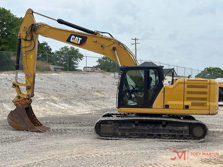 caterpillar-320-image-2