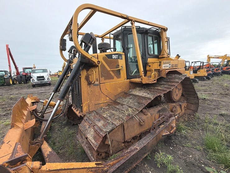 caterpillar-d6t-lgp-image-2