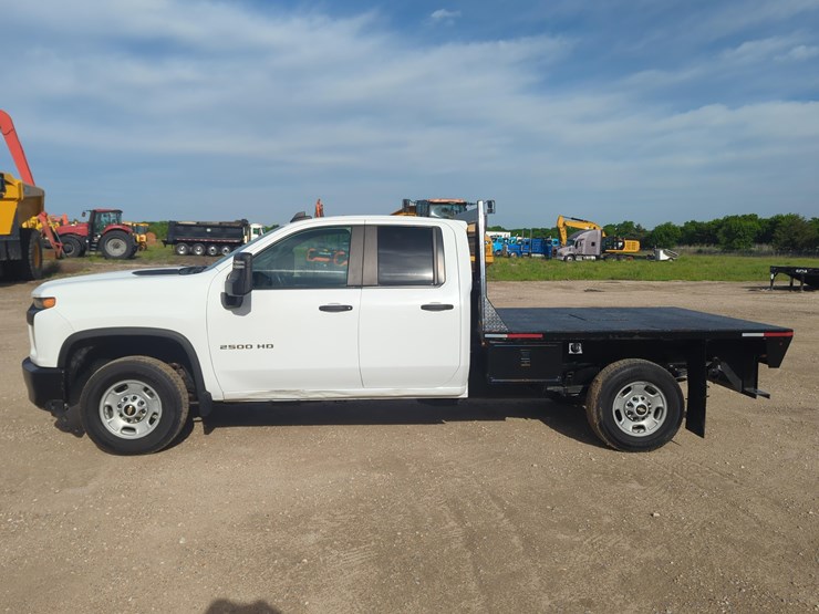 2022-chevrolet-2500-image-1