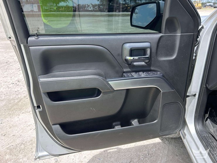 2018-chevrolet-silverado-1500-image-14