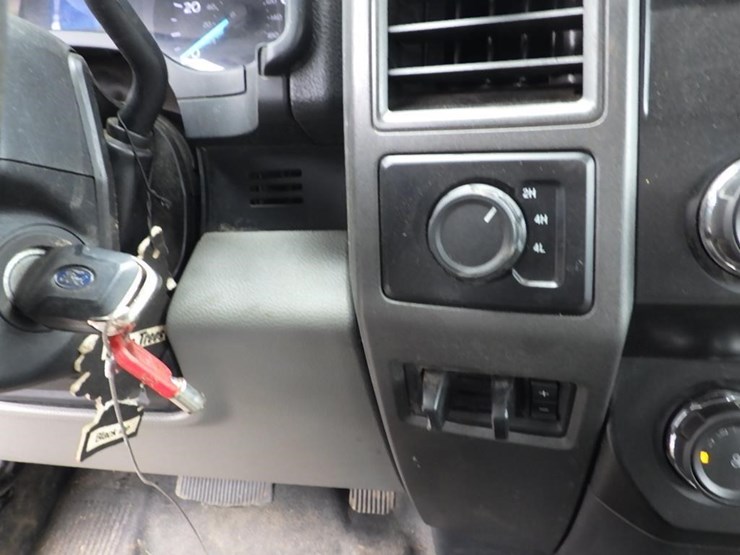 2020-ford-f550-image-37