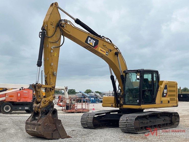 caterpillar-320-image-3