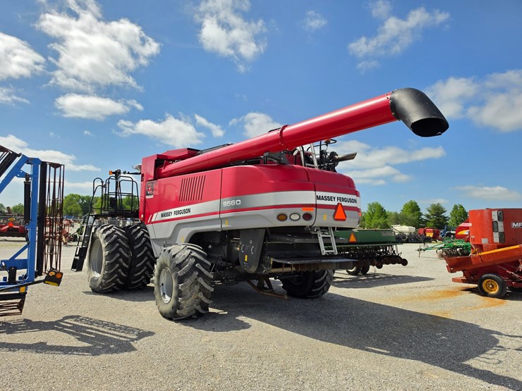2013-massey-ferguson-9560-image-16