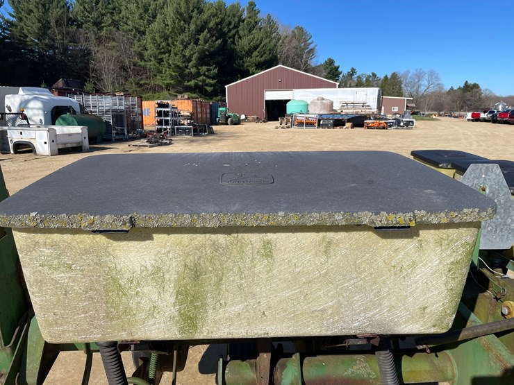 john-deere-7000-image-18