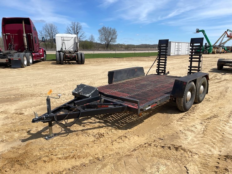 #2012-•-12'-skid-steer-trailer-(no-title)-image-1