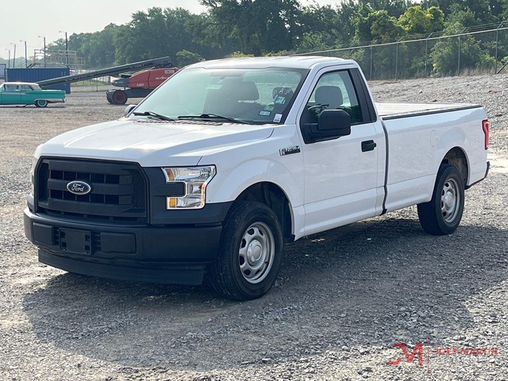 2017-ford-f150-xl-image-4