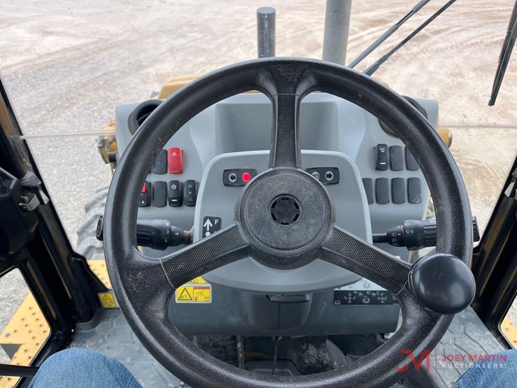 2021-caterpillar-420-xe-image-24