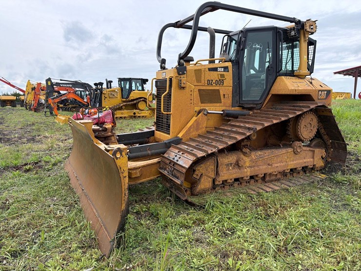 2019-caterpillar-d6n-lgp-image-3