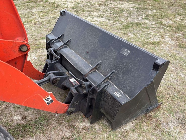 2023-kubota-r430-image-8
