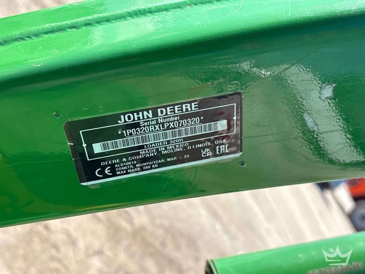 2016-john-deere-3039r-image-27