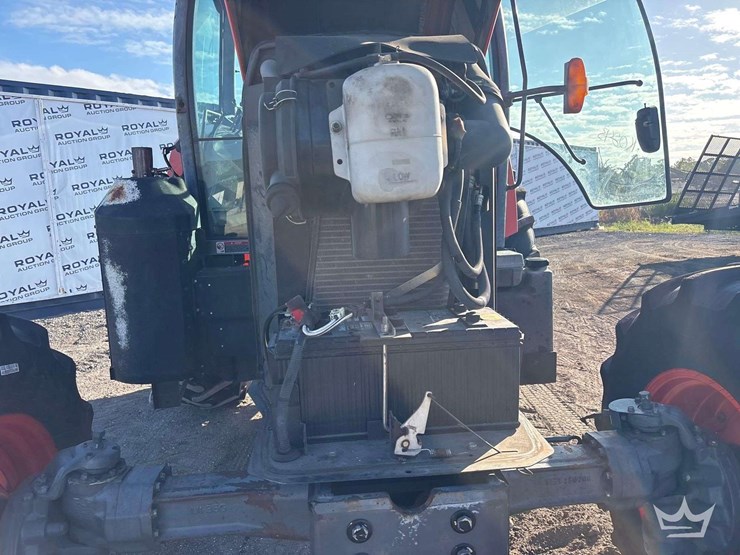 2015-kubota-m6-131-image-9