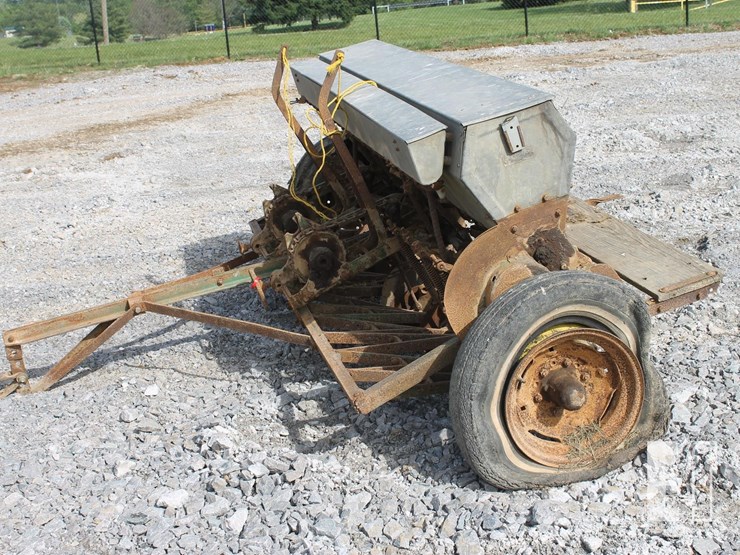 john-deere-8-image-3