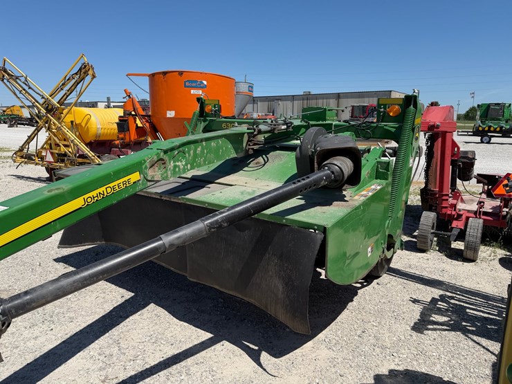 2016-john-deere-630-image-13