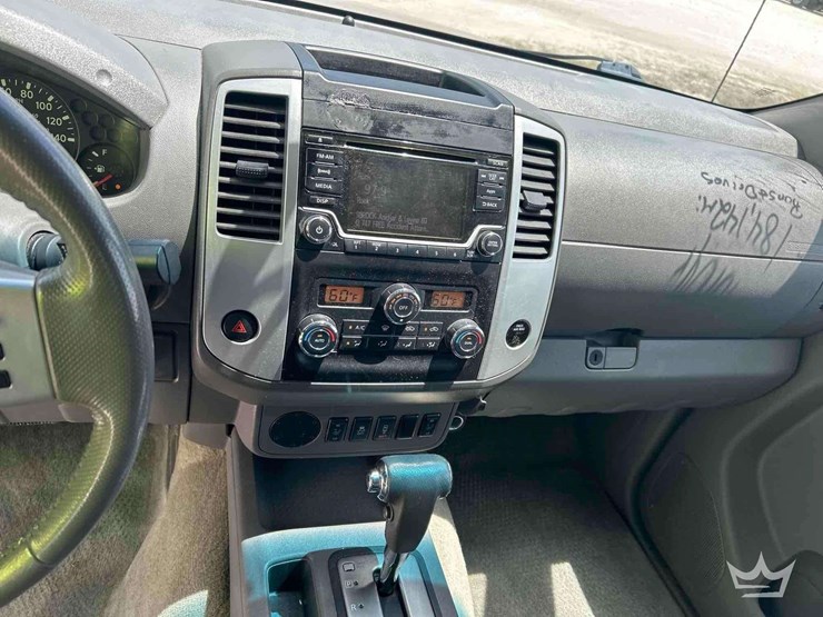 2016-nissan-frontier-image-15