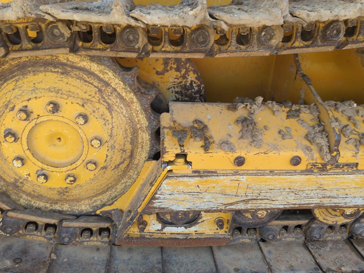 2022-deere-450-lt-image-10