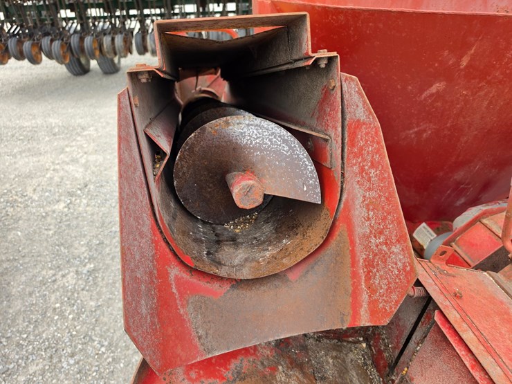 massey-ferguson-15-image-4