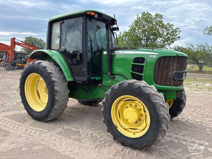 john-deere-7130-image-2
