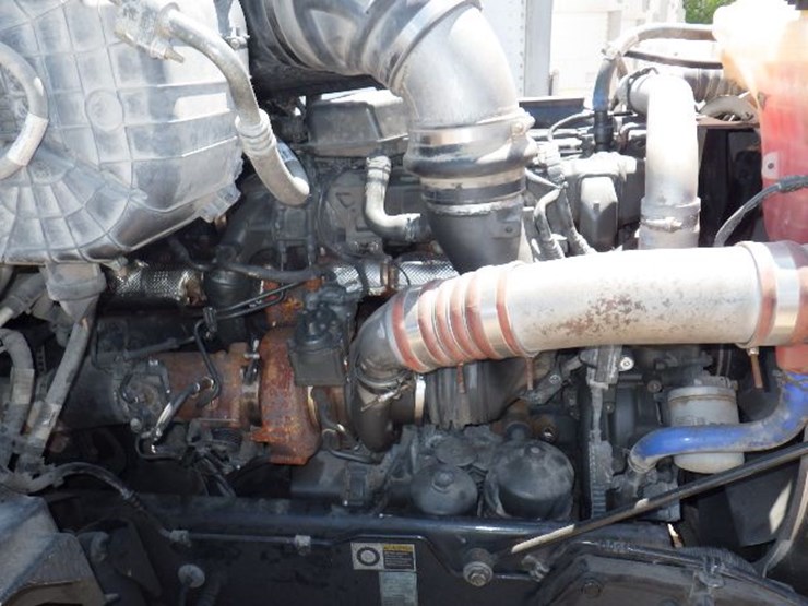 2022-kenworth-t680-image-24