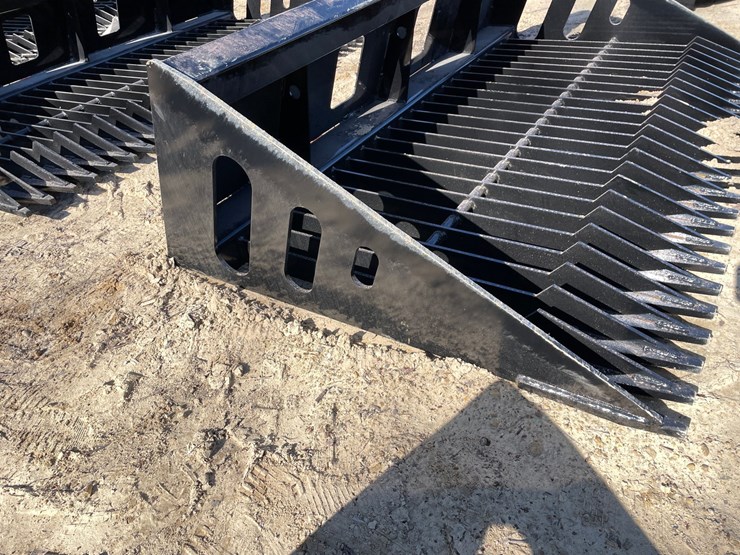 #2331-•-new-wolverine-66"-skid-steer-skelton-high-side-bucket-image-3