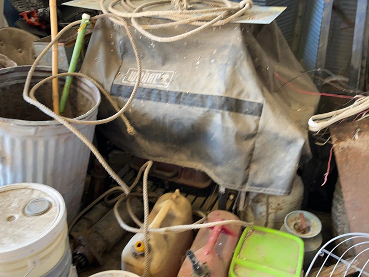 farm-supplies-**sold-onsite-only,-no-online-bids-will-be-accepted**-image-14