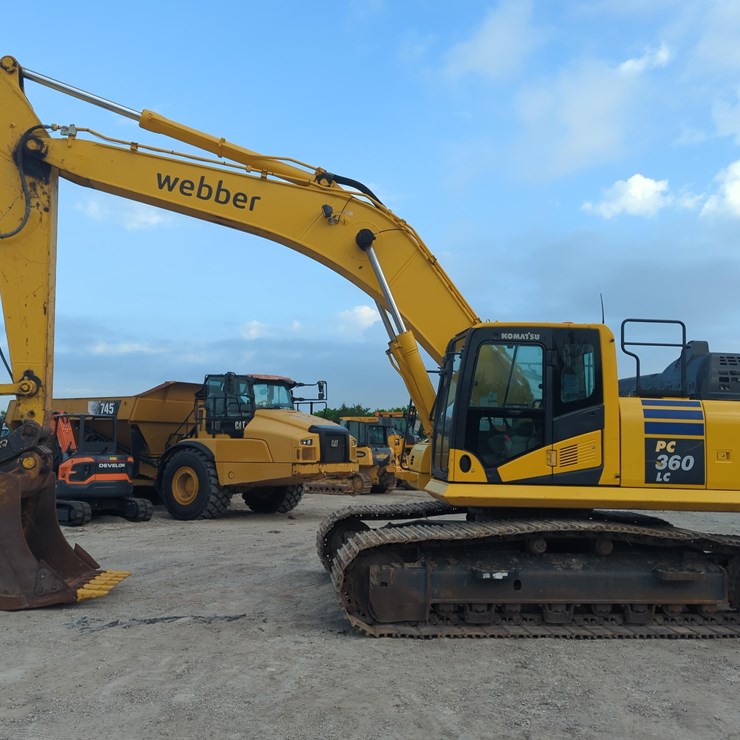 2022 KOMATSU PC360 LC-11