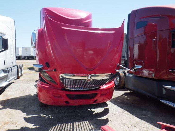 2017-international-prostar-image-19