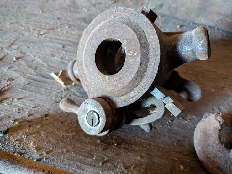 #5543-•-drop-forge-pipe-threader-image-4