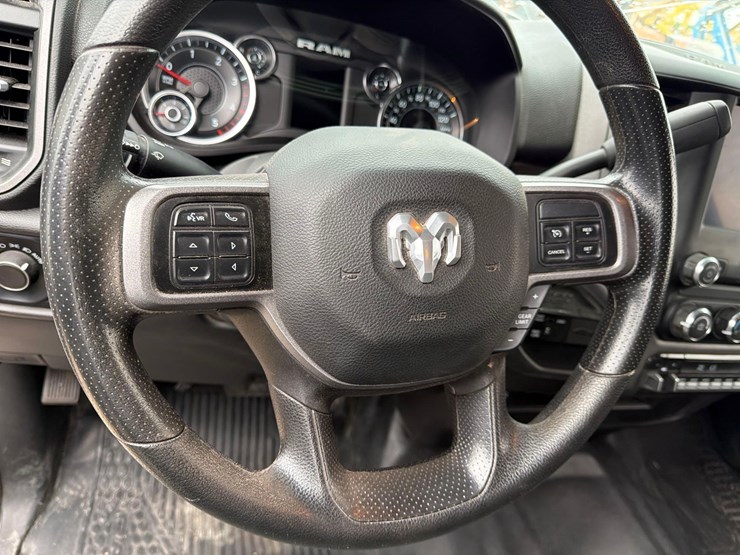 2022-dodge-3500-image-28