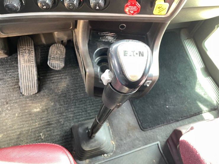 2008-kenworth-t660-image-71
