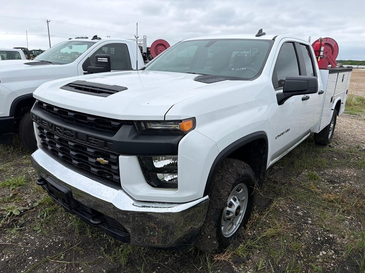 2023-chevrolet-2500-image-1