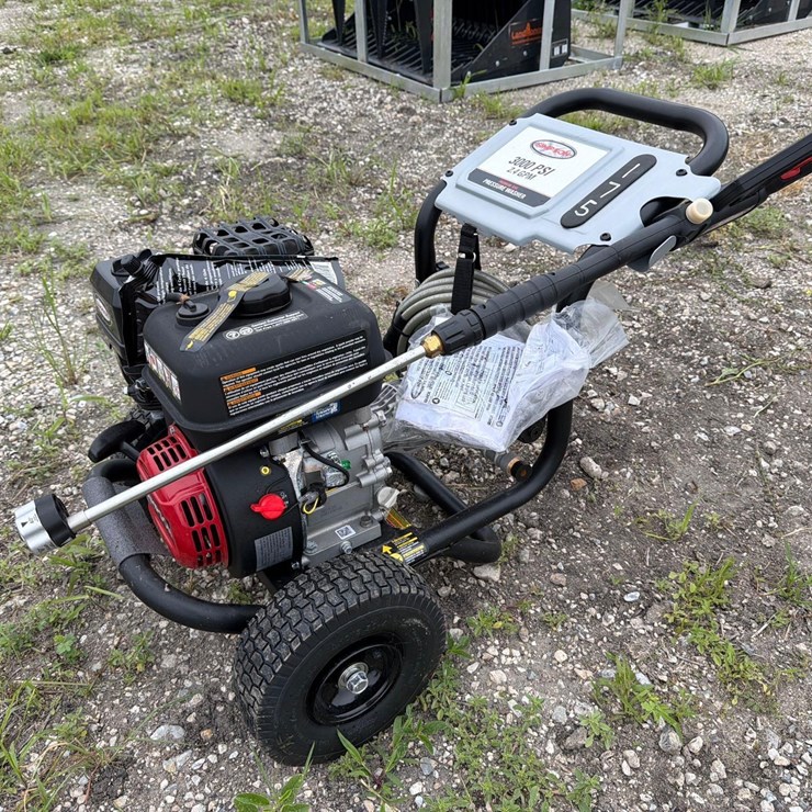 NEW SIMPSON 208CC MEGASHOT MS61043 3000PSI PRESSURE WASHER