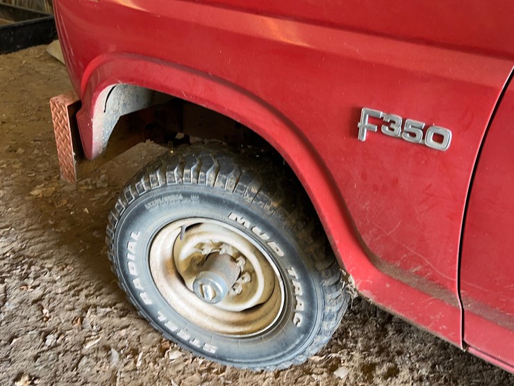 1984-ford-f350-image-4