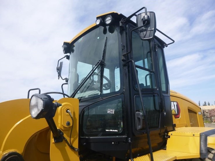 2022-caterpillar-930m-image-6