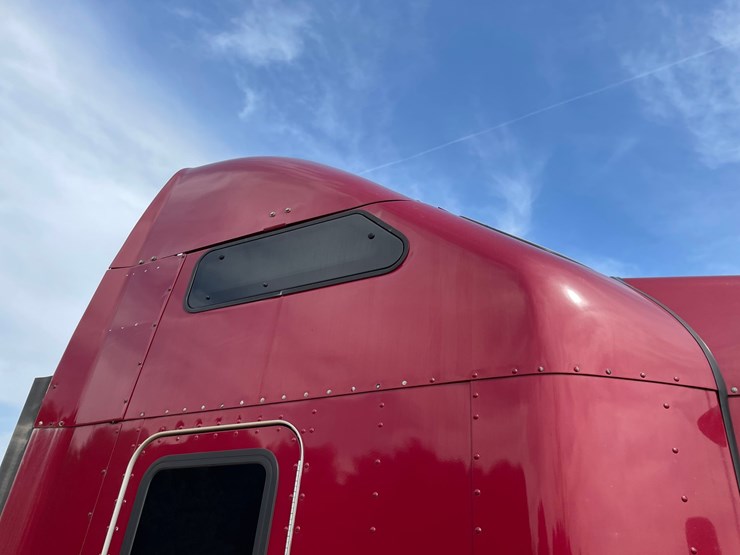 2008-kenworth-t660-image-23