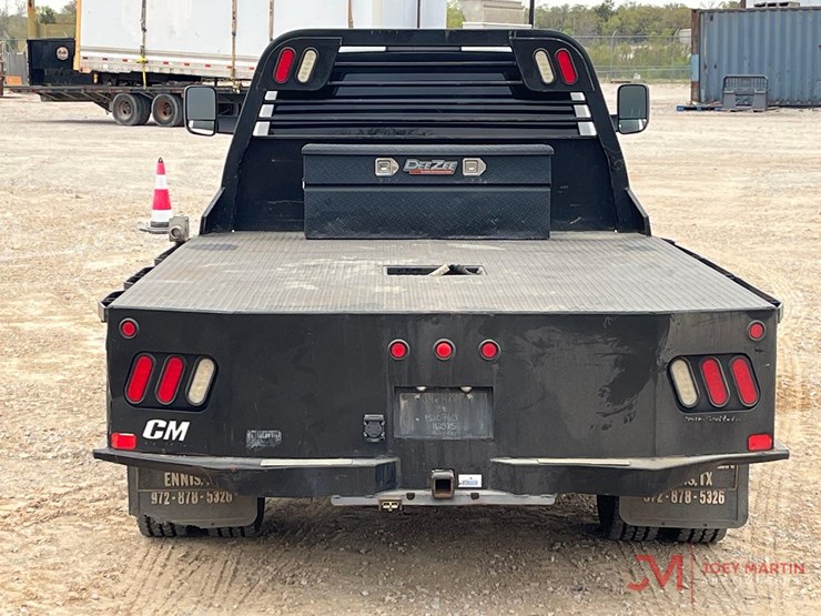2014-ram-5500-heavy-duty-flat-bed-truck-image-5