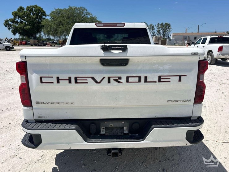 2022-chevrolet-silverado-1500-image-24