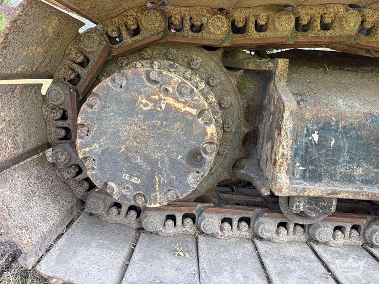 2017-deere-210g-image-44