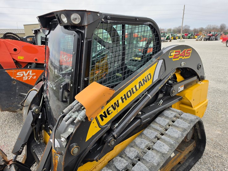 2018-new-holland-c245-image-24