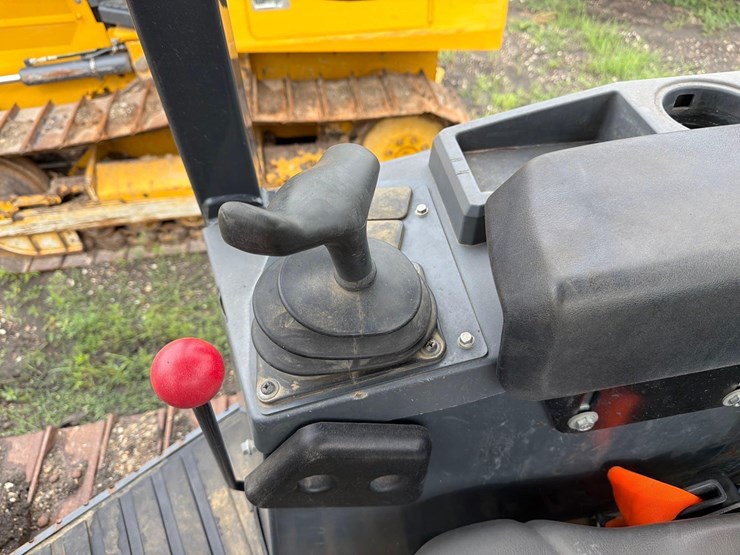 2022-deere-450-lt-image-21