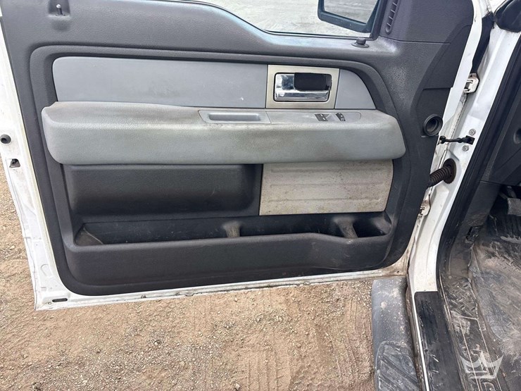2011-ford-f150-image-13
