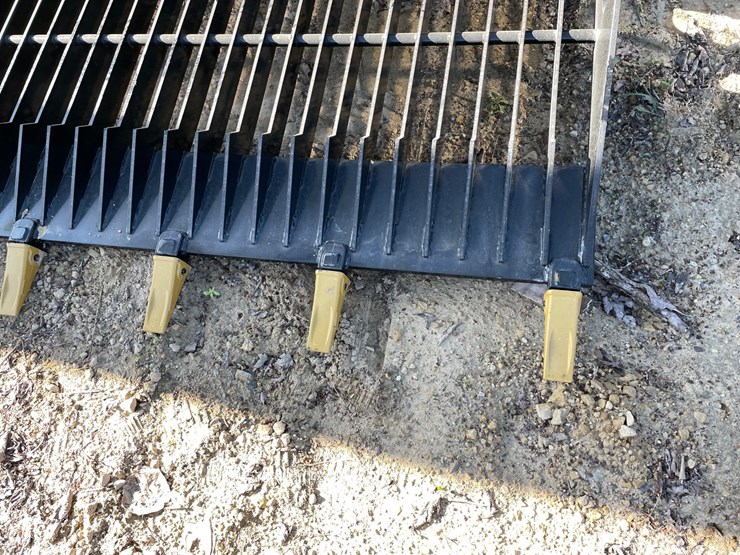 #2345-•-new-wolverine-78"-skid-steer-skelton-rock-screening-bucket-attachment-image-7