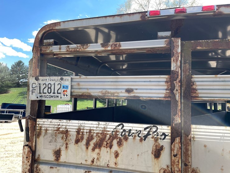 #2010-•-2004-corn-pro-16'-tandem-axle-livestock-trailer-(has-wi-title)-image-32